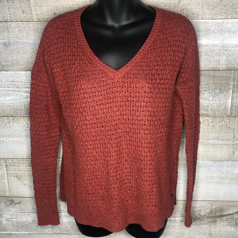American Eagle orange crochet lightweight sweater